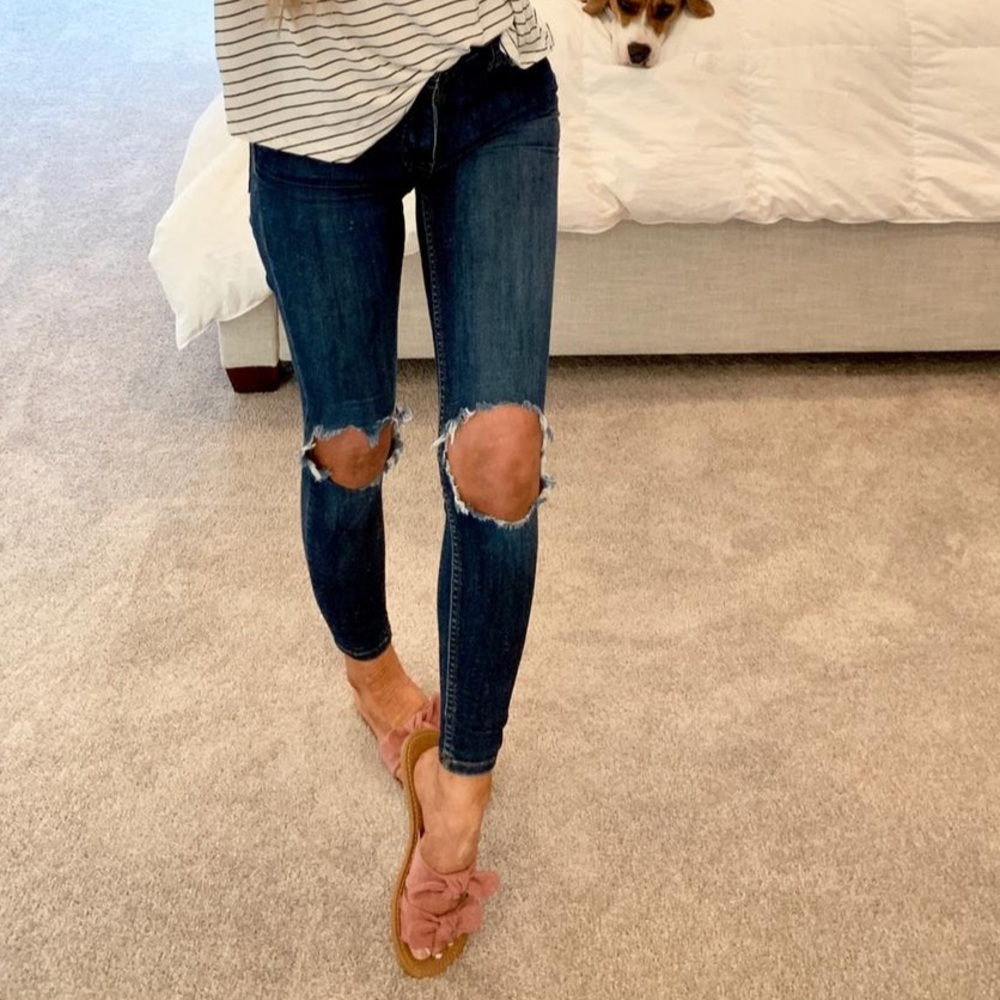 Free People busted knee high rise skinny jeans 27